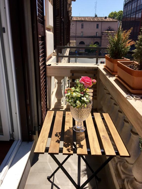 Bed and Breakfast 900 Piazza Del Popolo Rzym Zewnętrze zdjęcie
